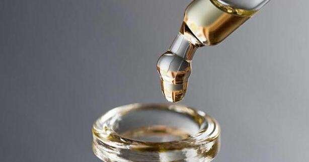 精华液的用量每次使用应该多少合适?