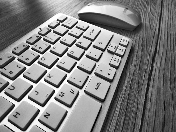 为什么电脑输入法是中文打不出汉字呢?