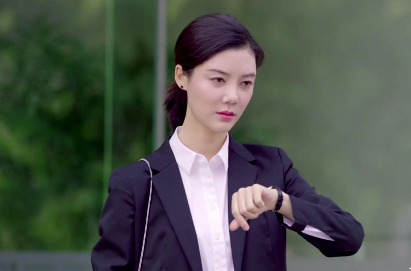 车晓现在是干什么的？