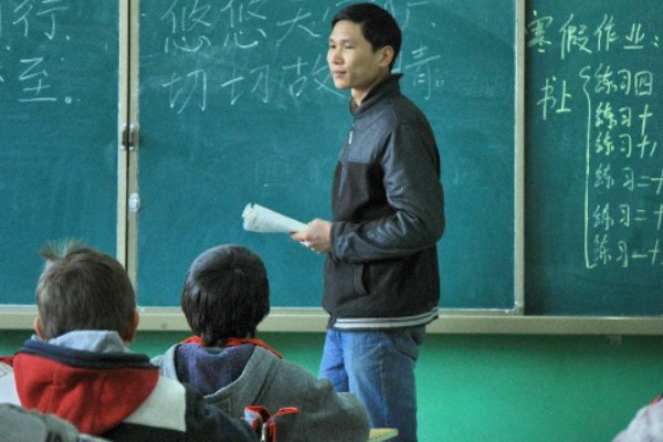 一尘不染什么意思