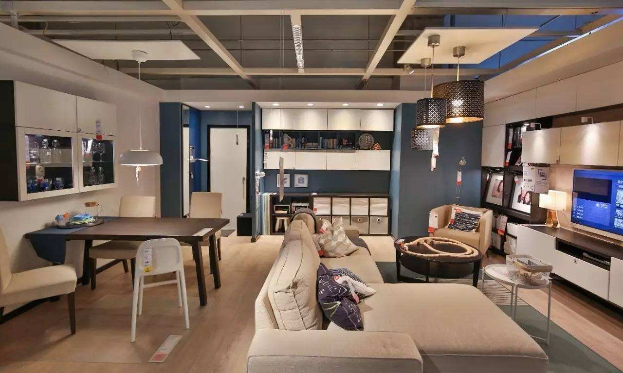 青岛宜家打架事件，工作人员是如何回应的？