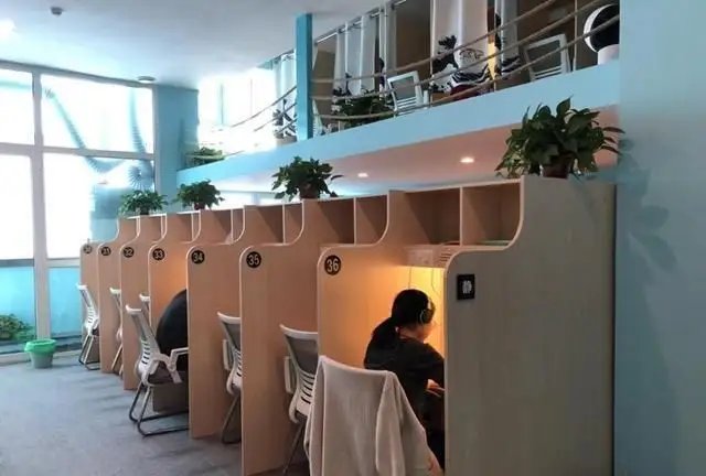 付费自习室雇“水军”制造学习氛围，为什么在家不如去付费自习室学习？