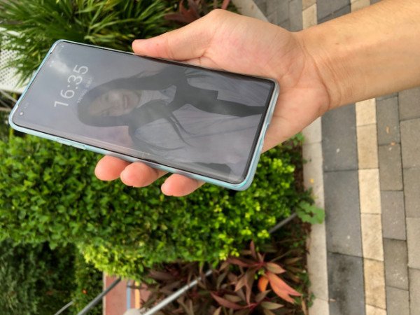 买一加8t还是一加8pro