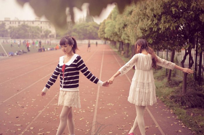 bestie翻译成中文