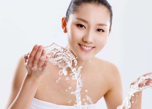 如何正确使用洁面仪 洁面仪的使用方法