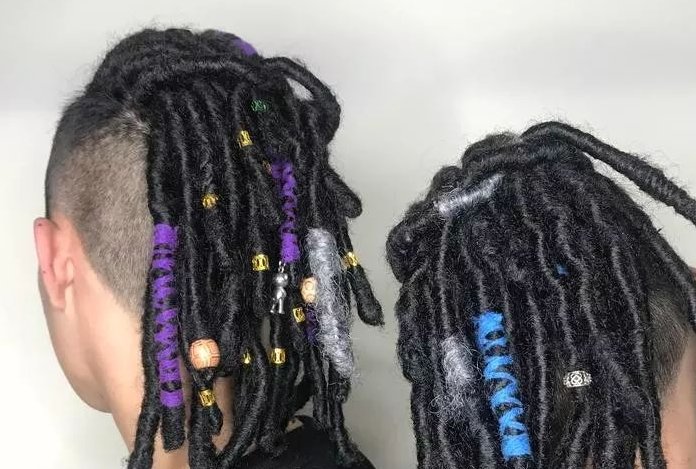 重庆一女孩编完“脏辫”嫌贵报警,店家是否有提前告知顾客价格?