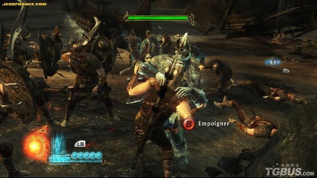 psp贝奥武夫这游戏怎样？之前玩过删了，技能动作求游戏截图？