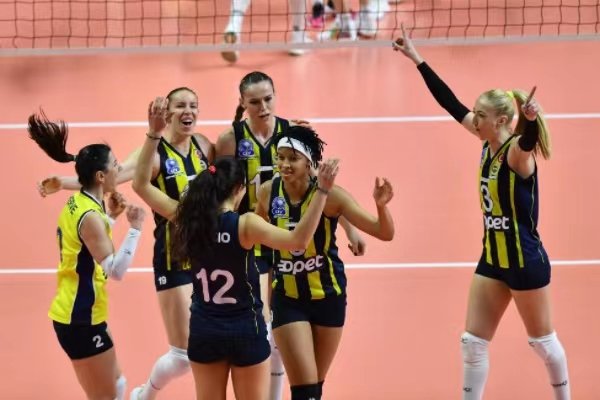 中国女排世界排名升至第三