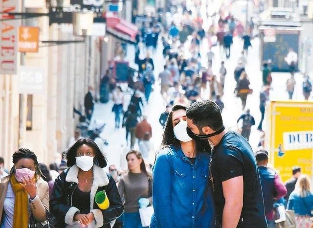 我国油价第五次下调,这么频繁下调的原因是什么?