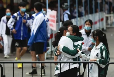 今年的高考作文是什么题目是什么