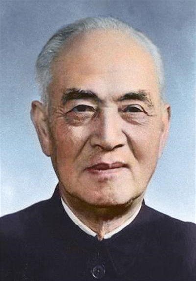 中华儿女热爱祖国,报效祖国,为国争光的小故事