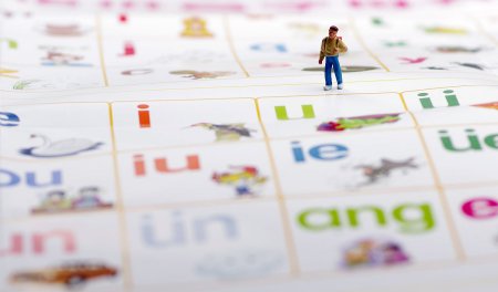 修润的拼音和意思