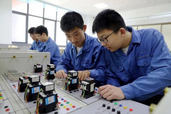 电气设备运行与控制学什么