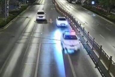 扬州警车护送孕妇诞下国庆宝宝，你被此事感动到了吗？