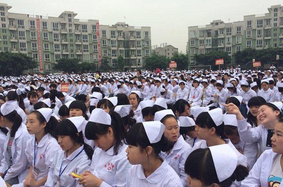 自贡卫校2023招生标准表