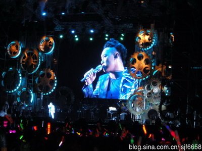 2015陈奕迅南京演唱会的艺人介绍