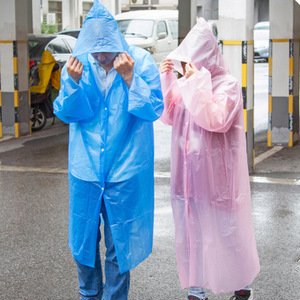 云南哀牢山4名遇难地质队员为何用一次性塑料雨衣？