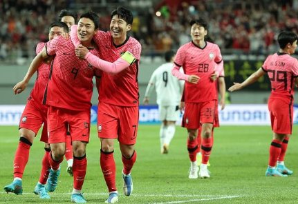 中国足球对韩国比赛时间