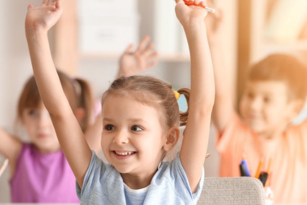 河南汝州回应寒假有学校补课，学校应该补课吗？