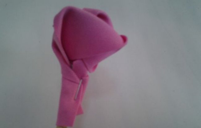 怎么用海绵纸做玫瑰花