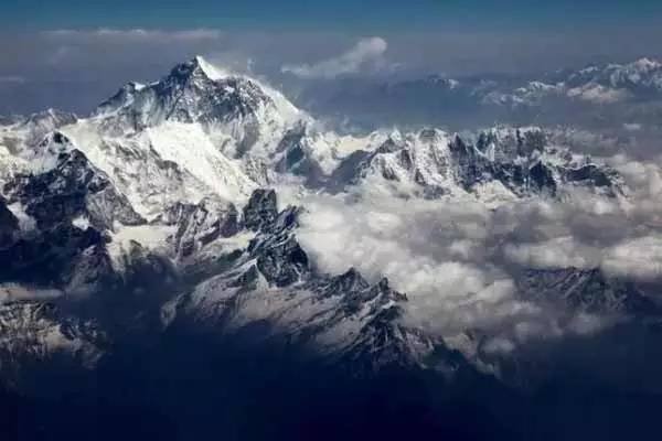 世界屋脊的意思是啥