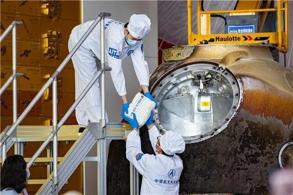 神十二航天员返回地球时间