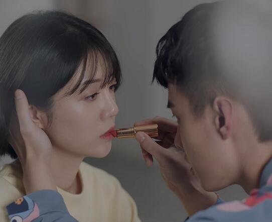 我的邻居长不大有小说吗