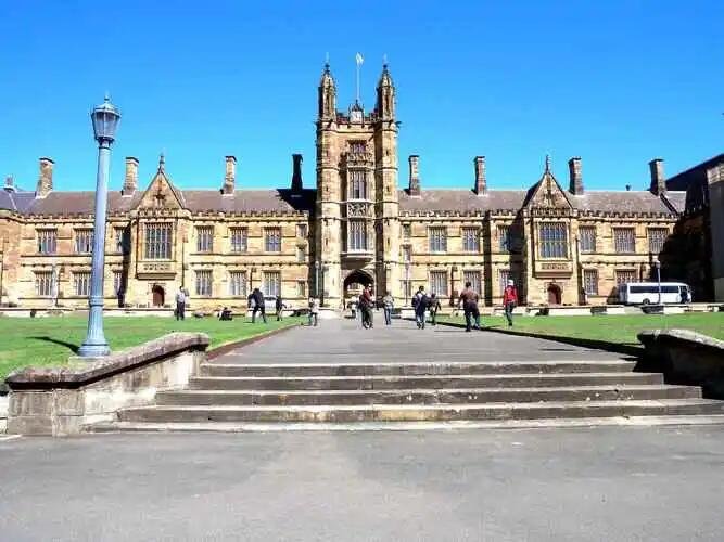 2023年二本C类分数线是多少?