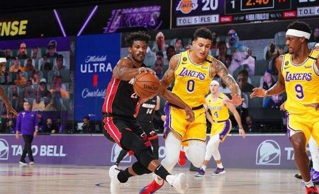 浓眉击掌被无视，你觉得对方是有意的还是无意的？