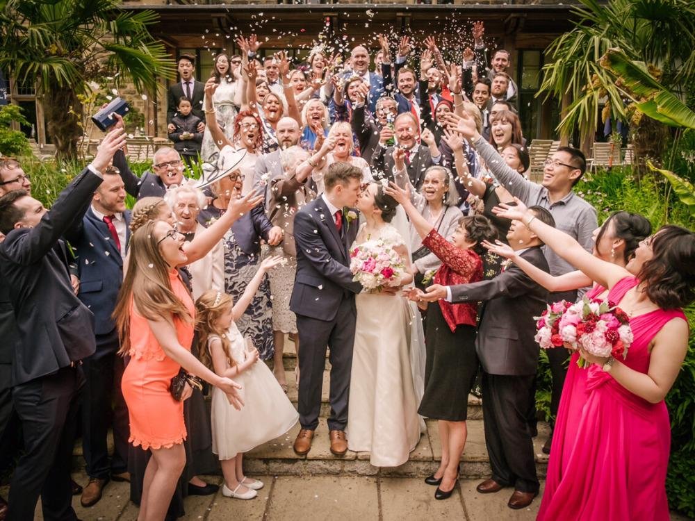 我国结婚登记人数7年连降，你觉得原因有哪些?