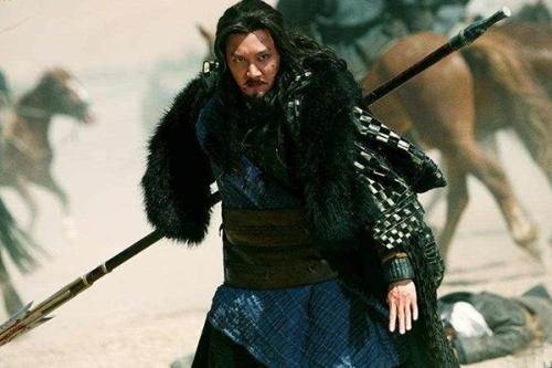 “沐猴而冠”指的是猴子带上帽子装扮的像人一样，那么这个故事是出自哪本书，讽刺的是哪个历史人物？