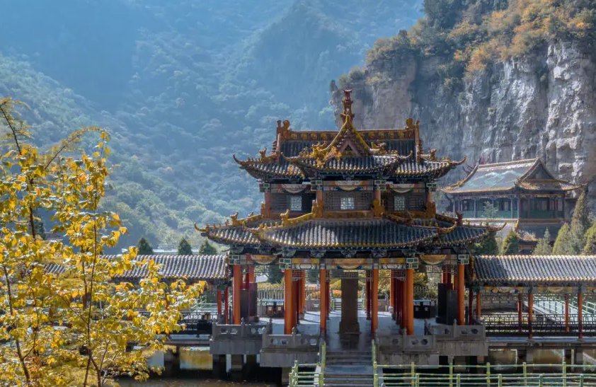 绵山在山西什么地方