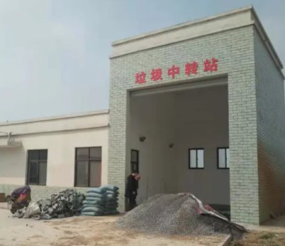 两层楼豪华“公厕”建在庄稼地，回应称：系垃圾中转站！为何建的如此繁华？