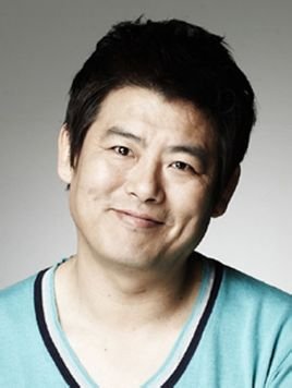 韩国盗亦有道警长谁演的