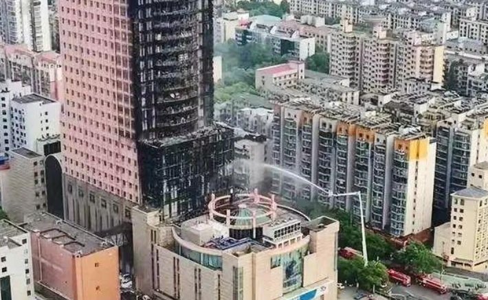 长沙电信大楼外立面已在维修,保险公司赔了多少钱?