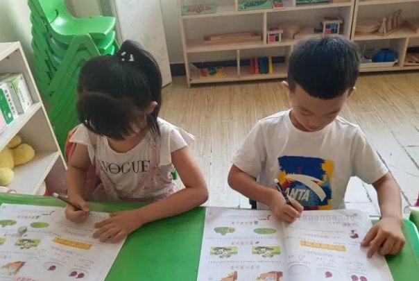 三位数除以一位数竖式图片