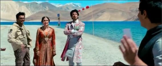 《三傻大闹宝莱坞》已经功成名就的兰彻,为何不主动去找昔日的朋友们?