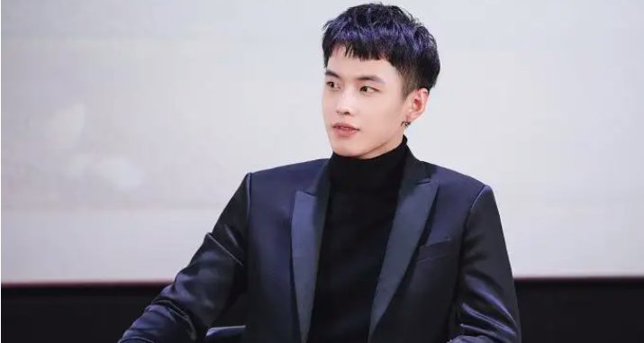 何与卢洋洋在一起了吗