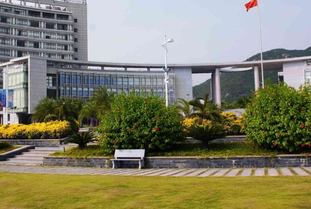 厦门理工学院属于几本