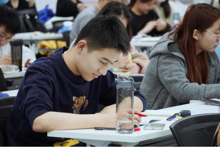 考研分数线2023英语国家线公布