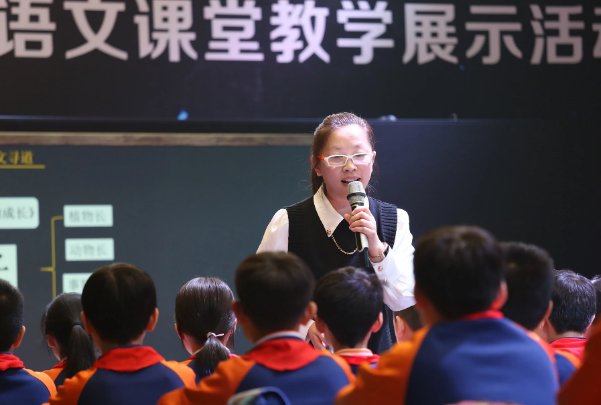 悲天悯人的意思是啥