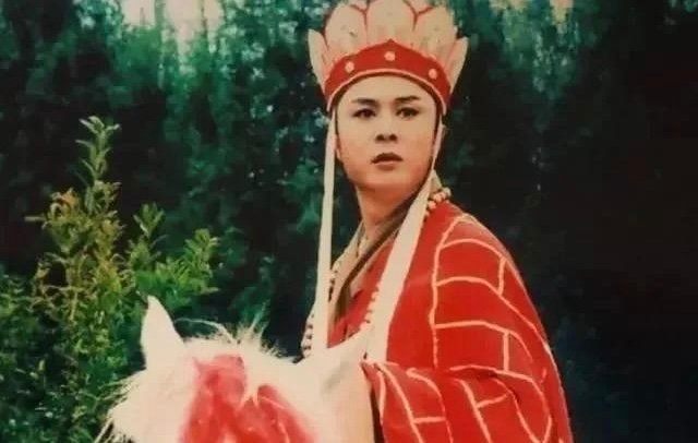 徐露徐少华什么关系