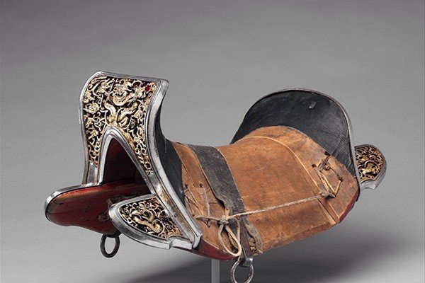 鞍的拼音和意思