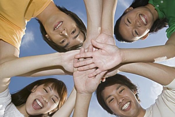 不假辞色什么意思