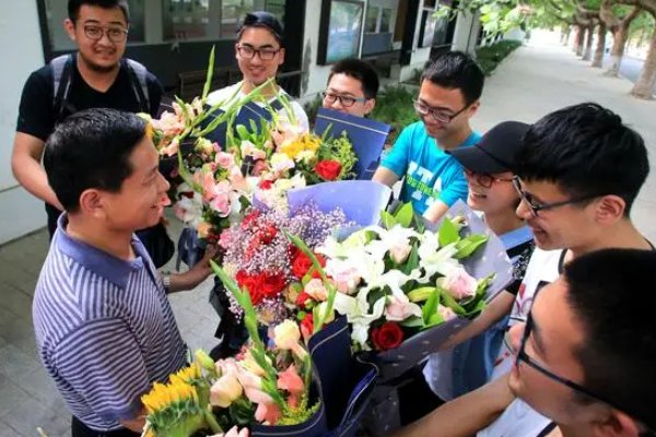 高考送鲜花什么意思