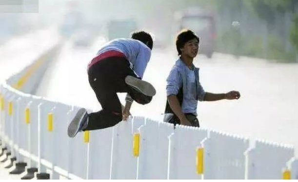 陋习的意思是什么