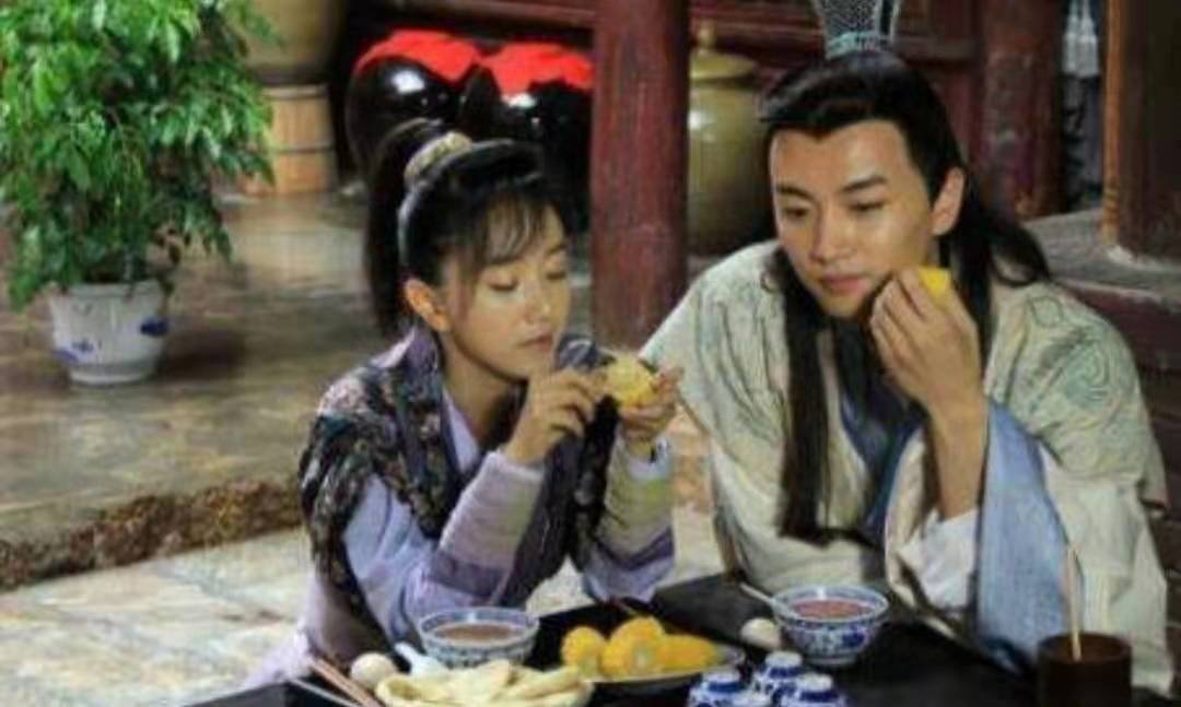 你如何看待《龙门镖局》中盛秋月这个角色呢？