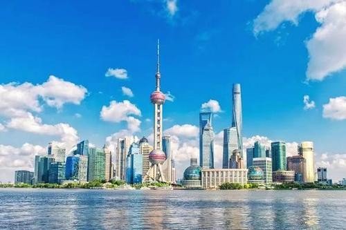 上海空中渡劫的视频到底是真的还是假的？