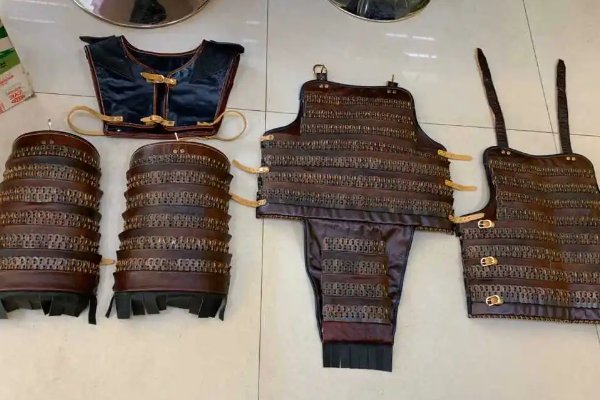 戚这个字怎么组词