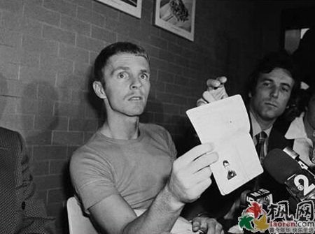 重生之海耶斯旋风的内容简介